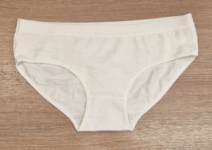 Sieviešu apakšbikses S/M izm. BALTAS- 23251