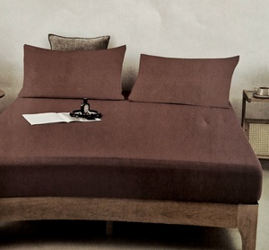 100% kokvilnas (satīna) palags ar gumiju 160x200 cm TUMŠBRŪNS- 23249