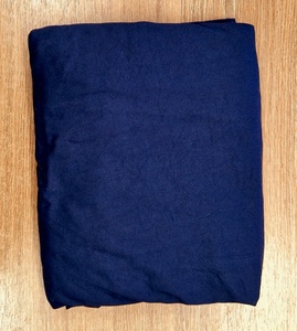 Kokvilnas (satīna) palags ar gumiju 200x220 cm TUMŠZILS- 20650