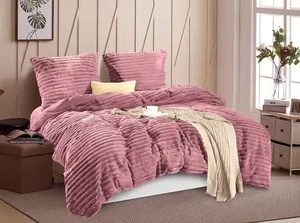 100% mikrošķiedras (plīša) LĪNIJU gultas veļas kompl. 200x220 cm GAIŠROZĀ- 22514