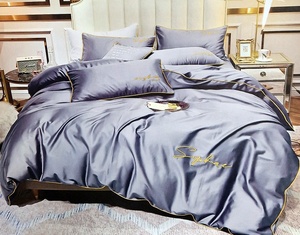 100% mikrošķiedras gultas veļas kompl. 160x200 cm GAIŠĀK ZILGANPELĒKS- 20642